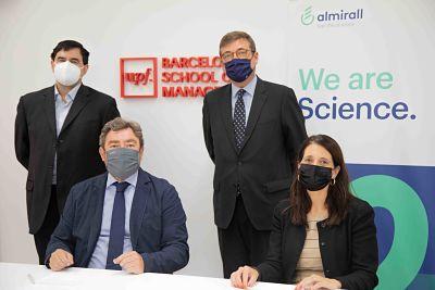 Jaume Puig Junoy, Director de la Cátedra Almirall; José M. Martínez-Sierra, Director General de la UPF Barcelona School of Management, Ignasi Marti, Director de Relaciones Institucionales y Market Access de Almirall España; Lídia Martín Pereda, General Manager Almirall Iberia.
